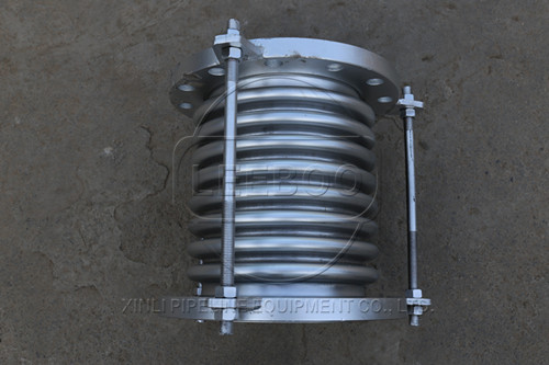 內(nèi)壓式和外壓式波紋<a href=http://m.mostdrawn.com.cn target=_blank class=infotextkey>補(bǔ)償器</a>存在的區(qū)別