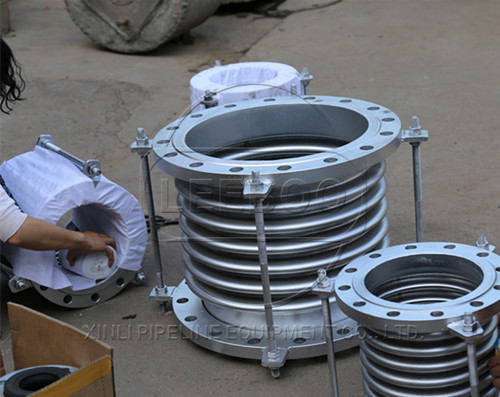 內(nèi)壓式波紋<a href=http://m.mostdrawn.com.cn target=_blank class=infotextkey>補(bǔ)償器</a>的安裝