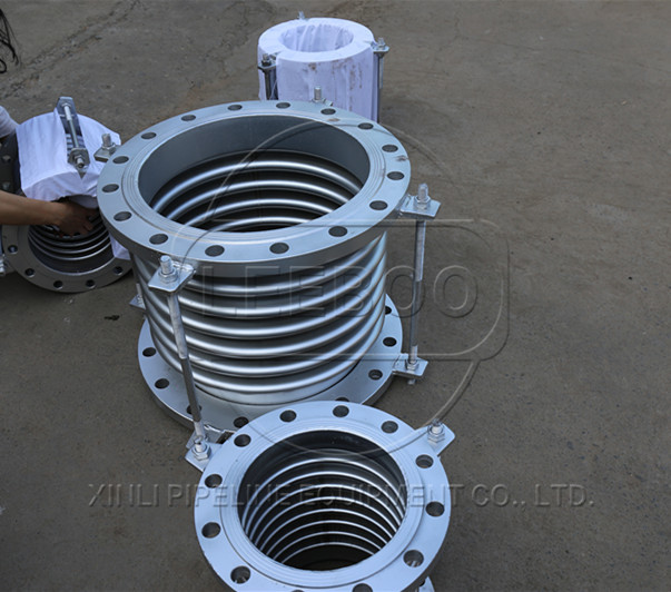 非金屬<a href=http://m.mostdrawn.com.cn target=_blank class=infotextkey>補償器</a>的位移知識