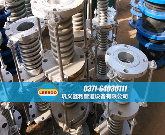 不銹鋼旋轉(zhuǎn)<a href=http://m.mostdrawn.com.cn target=_blank class=infotextkey>補(bǔ)償器</a>施工圖