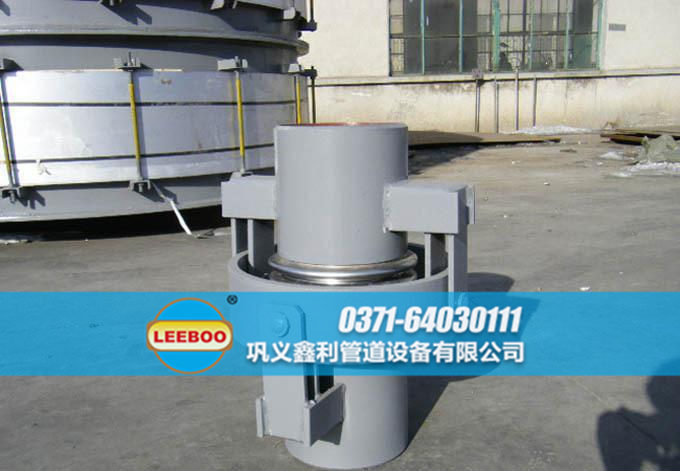 萬向鉸鏈<a href=http://m.mostdrawn.com.cn target=_blank class=infotextkey>補(bǔ)償器</a>發(fā)貨現(xiàn)場