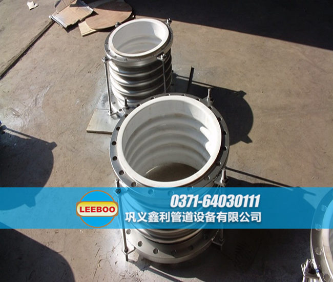 襯四氟不銹鋼<a href=http://m.mostdrawn.com.cn target=_blank class=infotextkey>補(bǔ)償器</a>